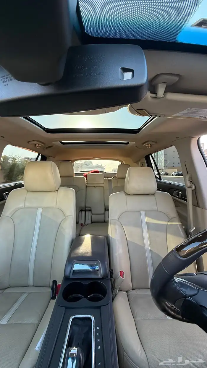 لنكون MKT 2015 للبيع بحالة ممتازة لوحة دبي 7