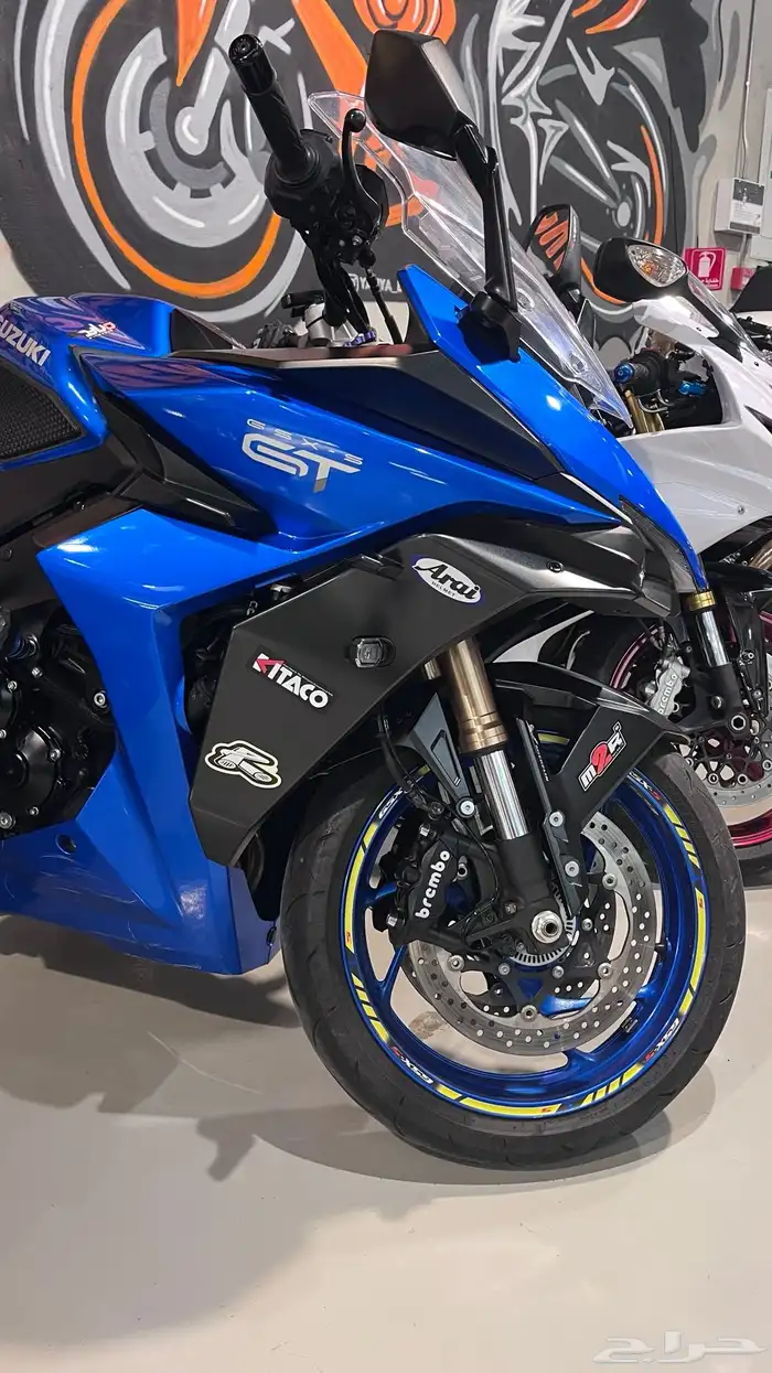 Gsx_s2023 gt لون ازرق بحالة الوكالة 11