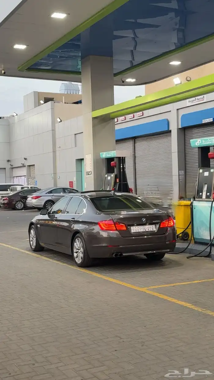 بي ام 520i فل كامل 8