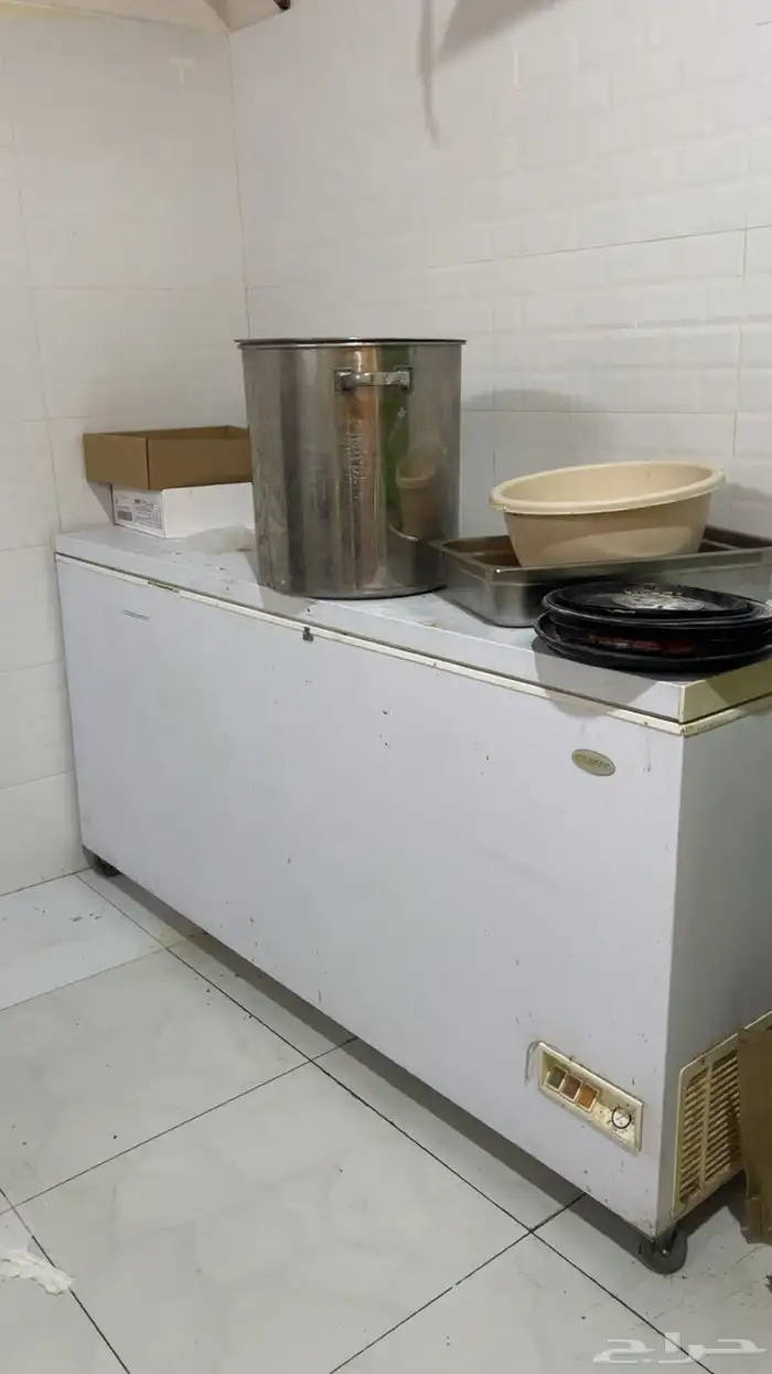 اغراض مطعم للبيع 3