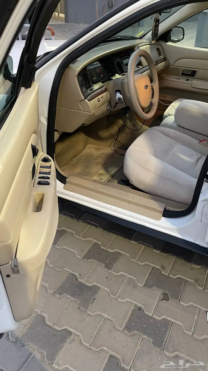 للبيع فكتوريا 2011 سعودي 19