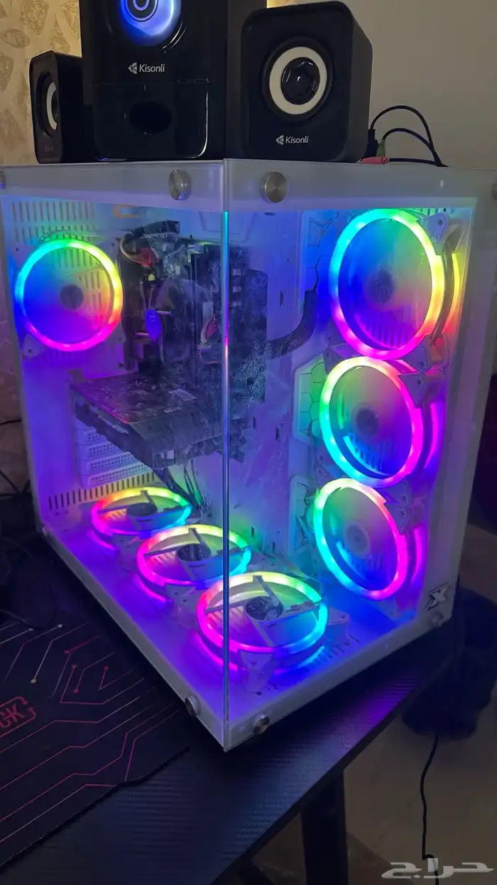 السلام عليكم اعرض لكم pc مع طاره ودعاسات 0