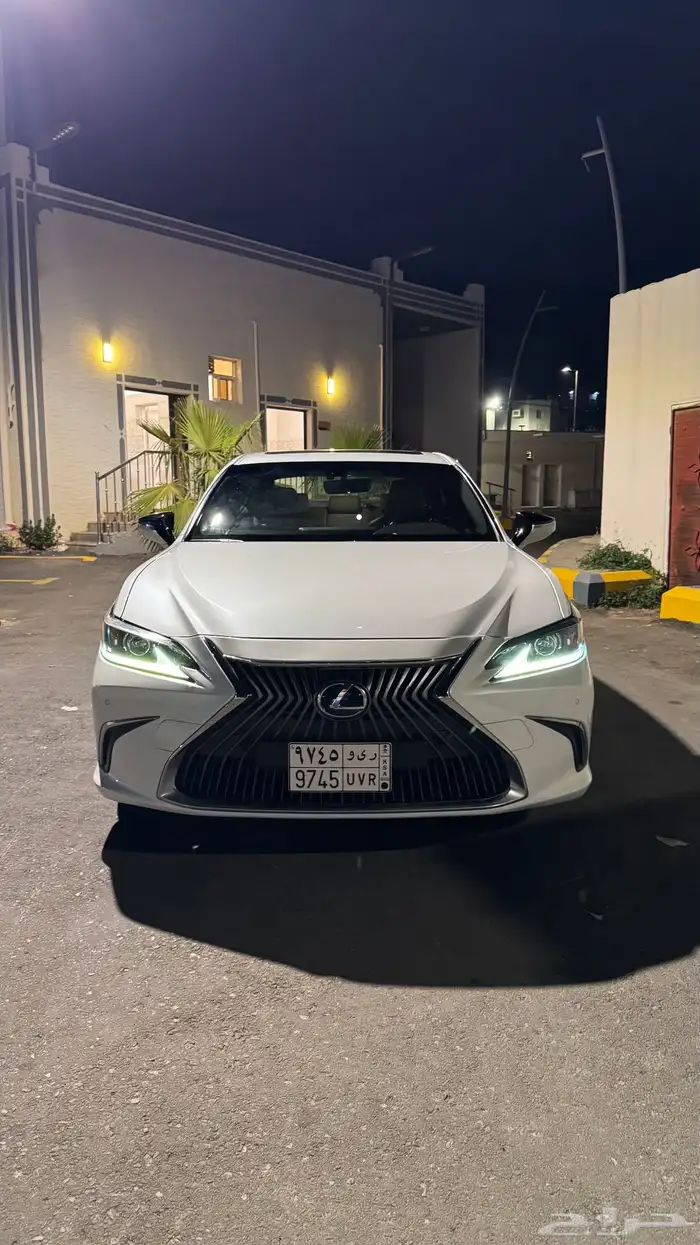 لكزس ES300 2021 سعودي 10