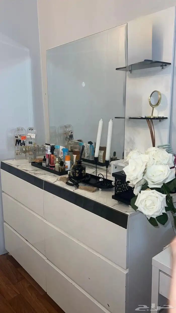 تسريحه ومكتب للبيع 2