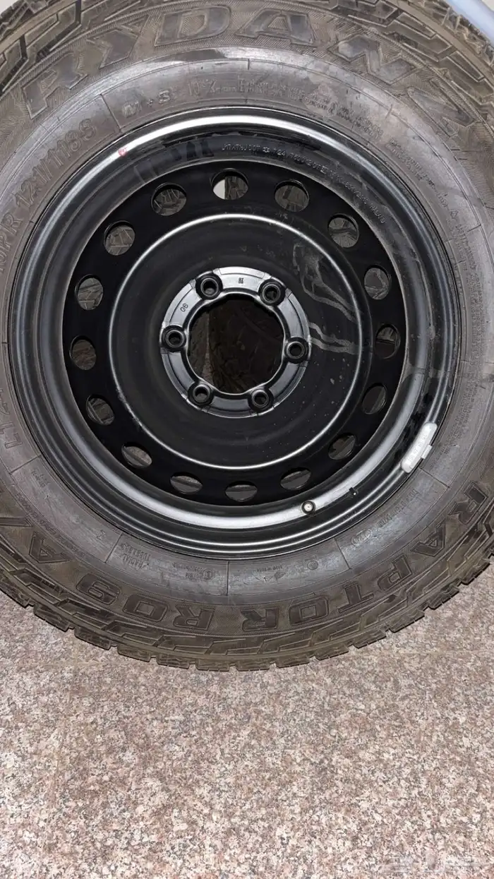 كفرات مع جنوط هلل 6 مسامير (افجي برادو هايلوكس مدبل فورشنر) 8