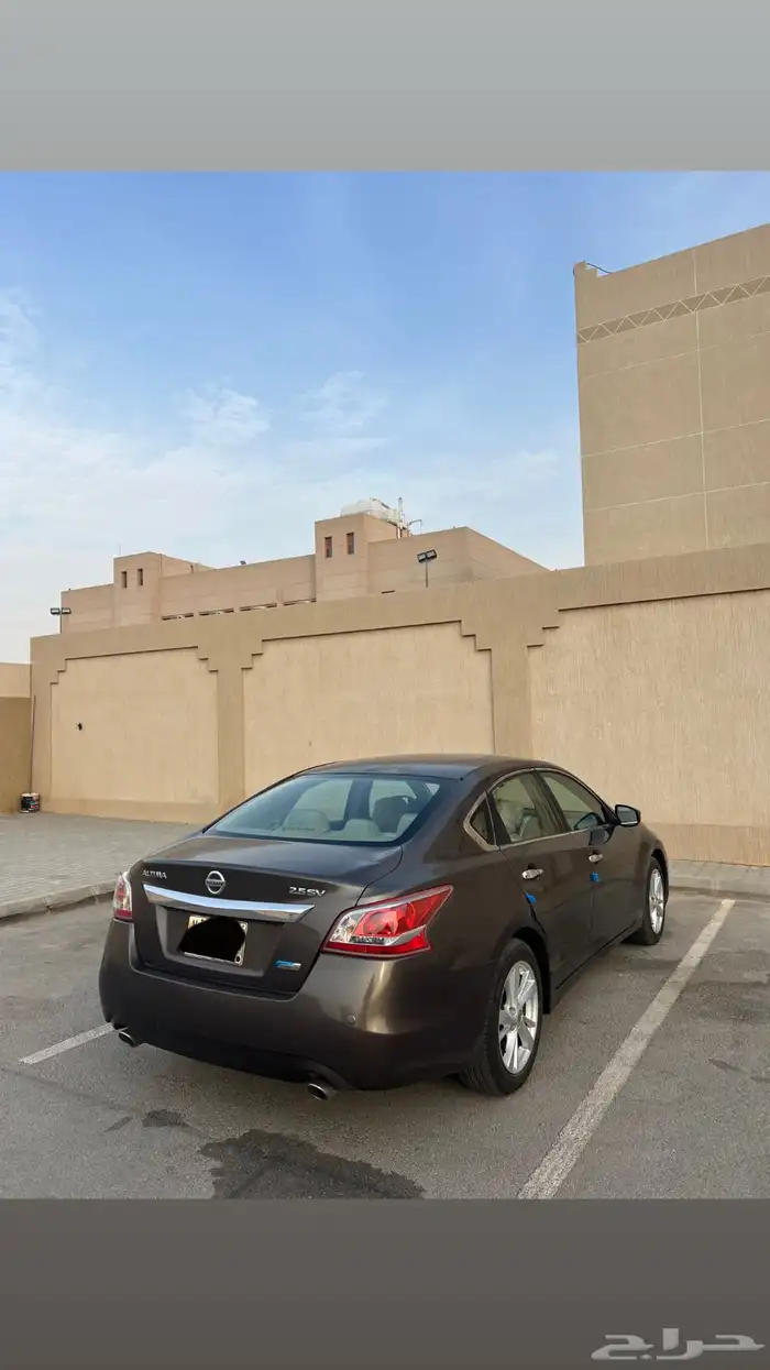 التيما 2013 نص فل نظيفة جدا ممشى قليل وحقيقي استخدام شخصي 1