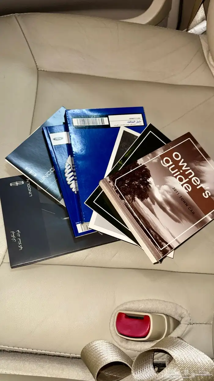 لينكون تاون كار لارج L ( مخزن 95الف ) سعودي 2011 بدي وكالة 70