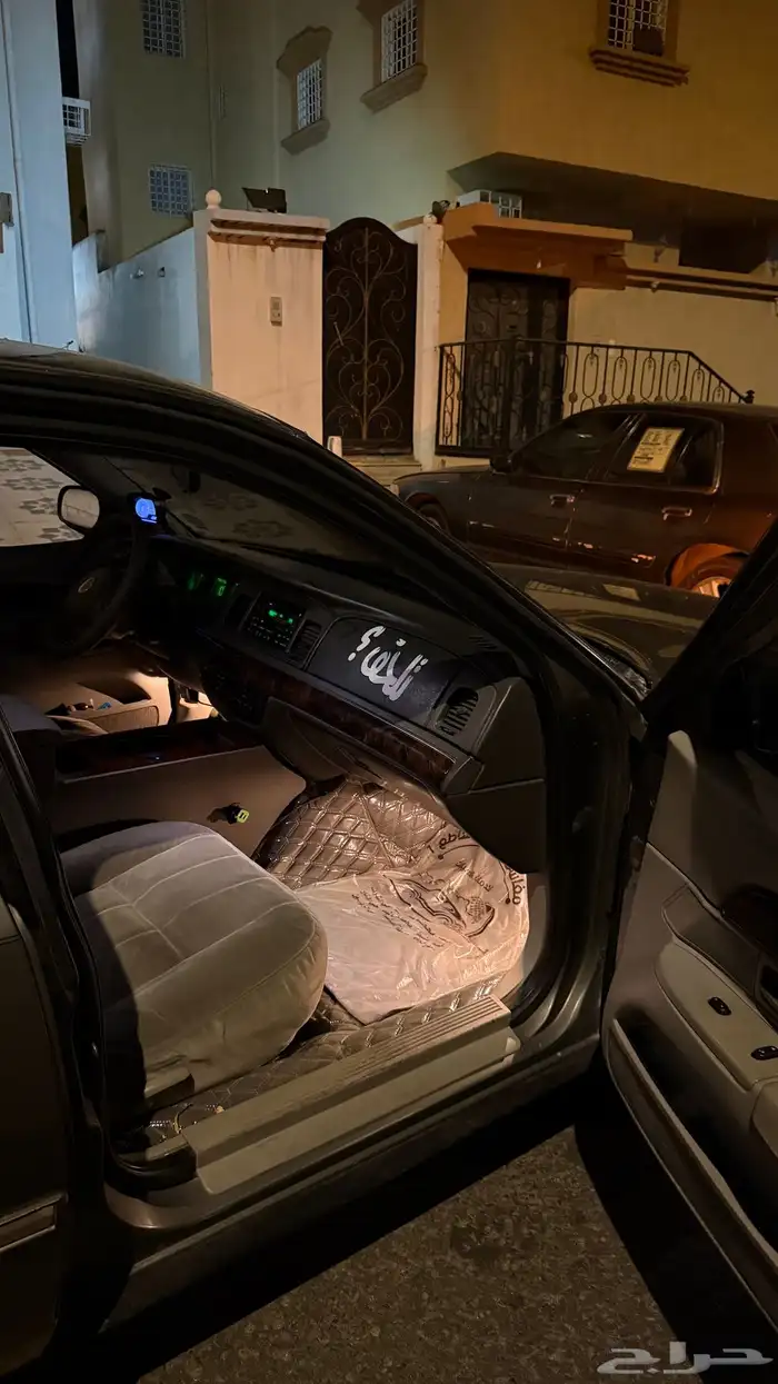 فورد ماركيز 2004 2