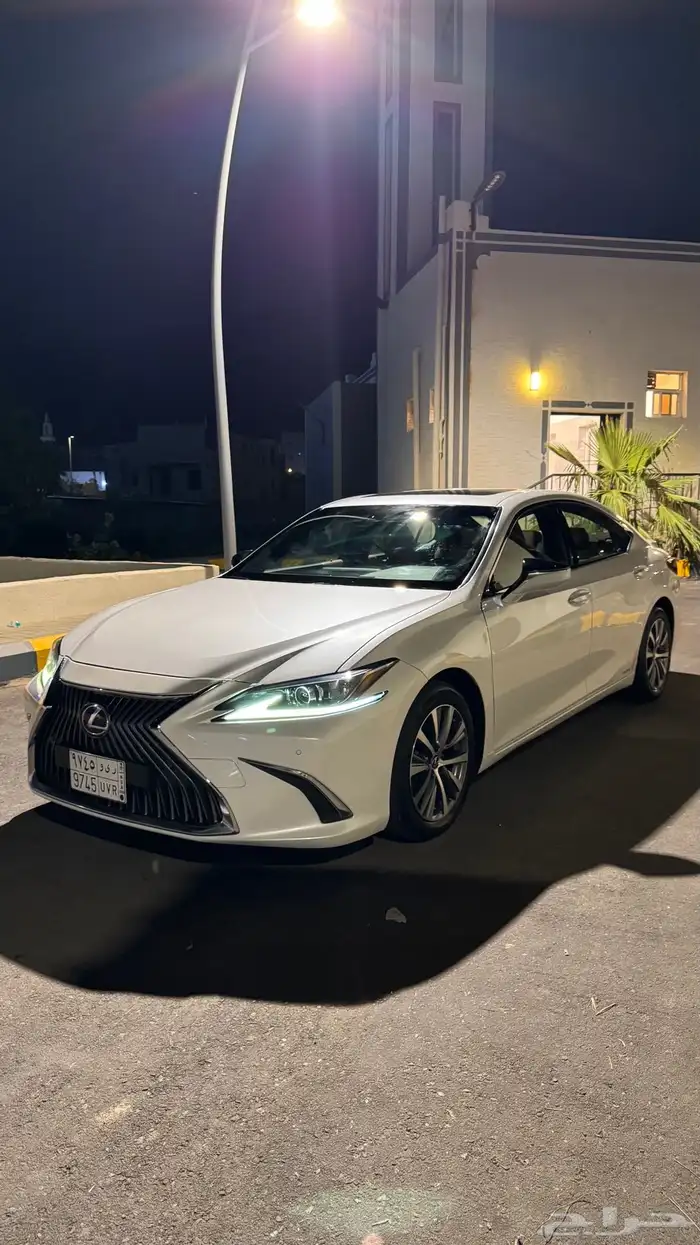 لكزس ES300 2021 سعودي 13