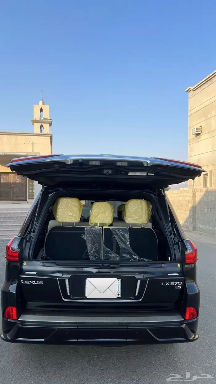 جيب لكزس للبيع 11