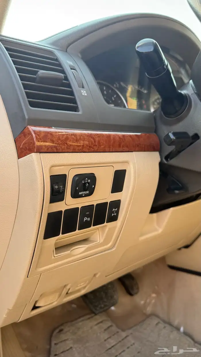 لاندكروزر 2015 سعودي عبداللطيف جميل 8 سلندر ستين عام 26