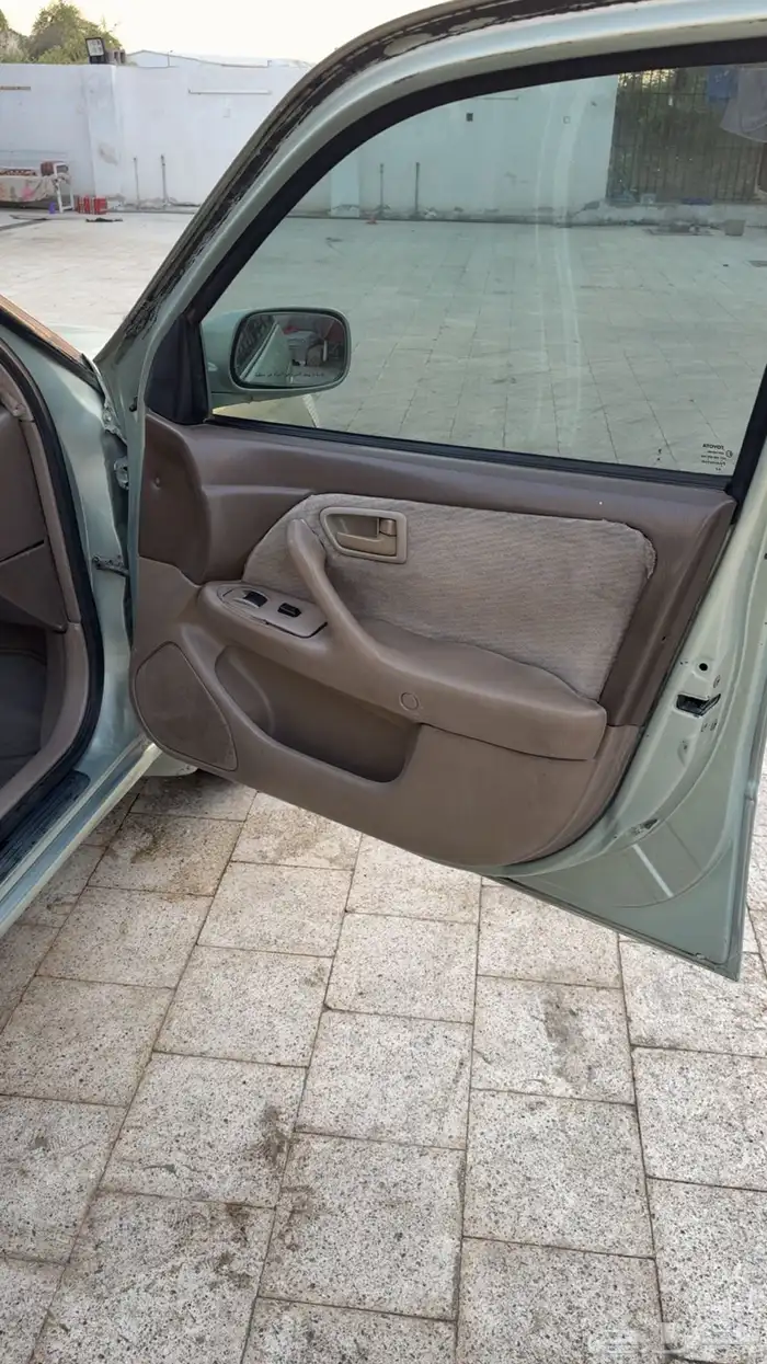 للبيع كامري 2001 6