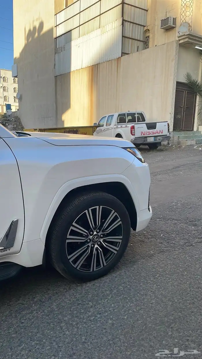 لكزس 2024 فل كامل 11