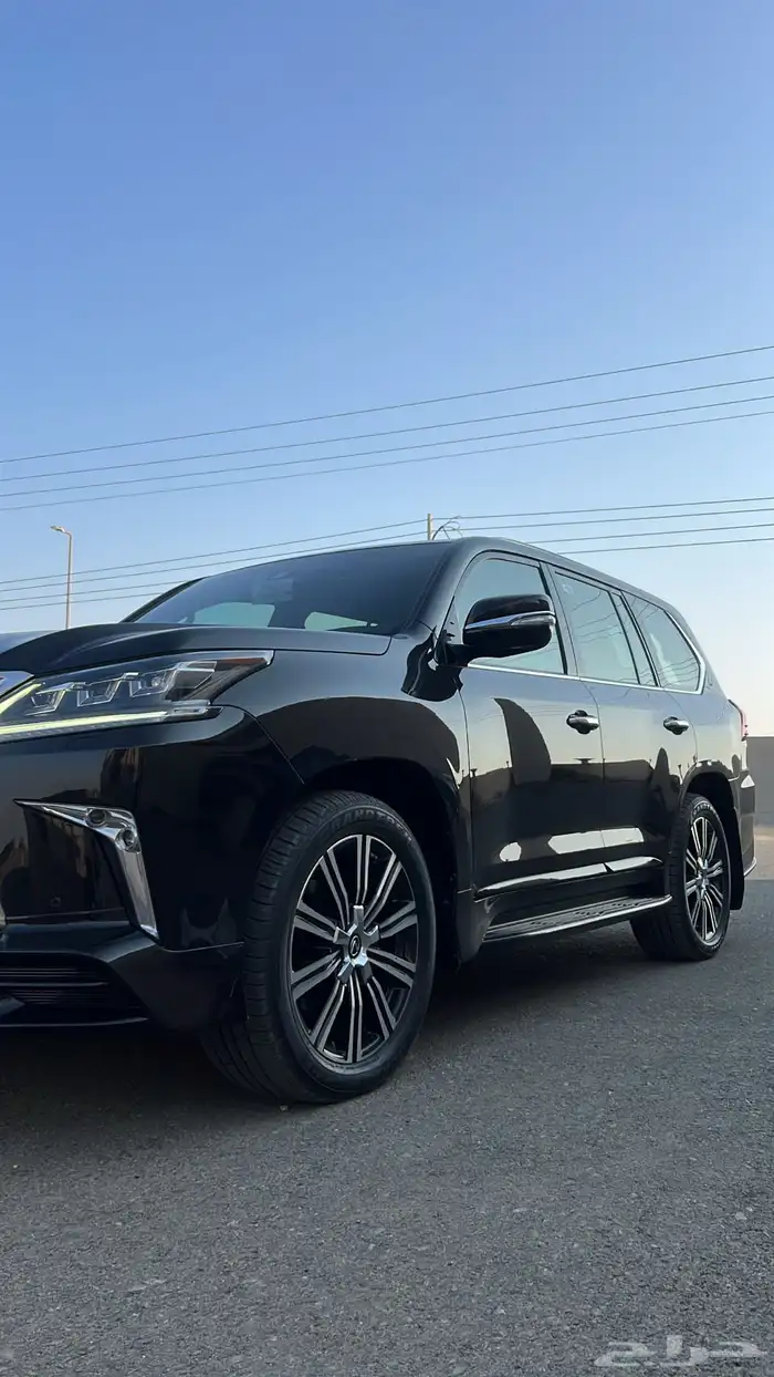 جيب لكزس للبيع 4