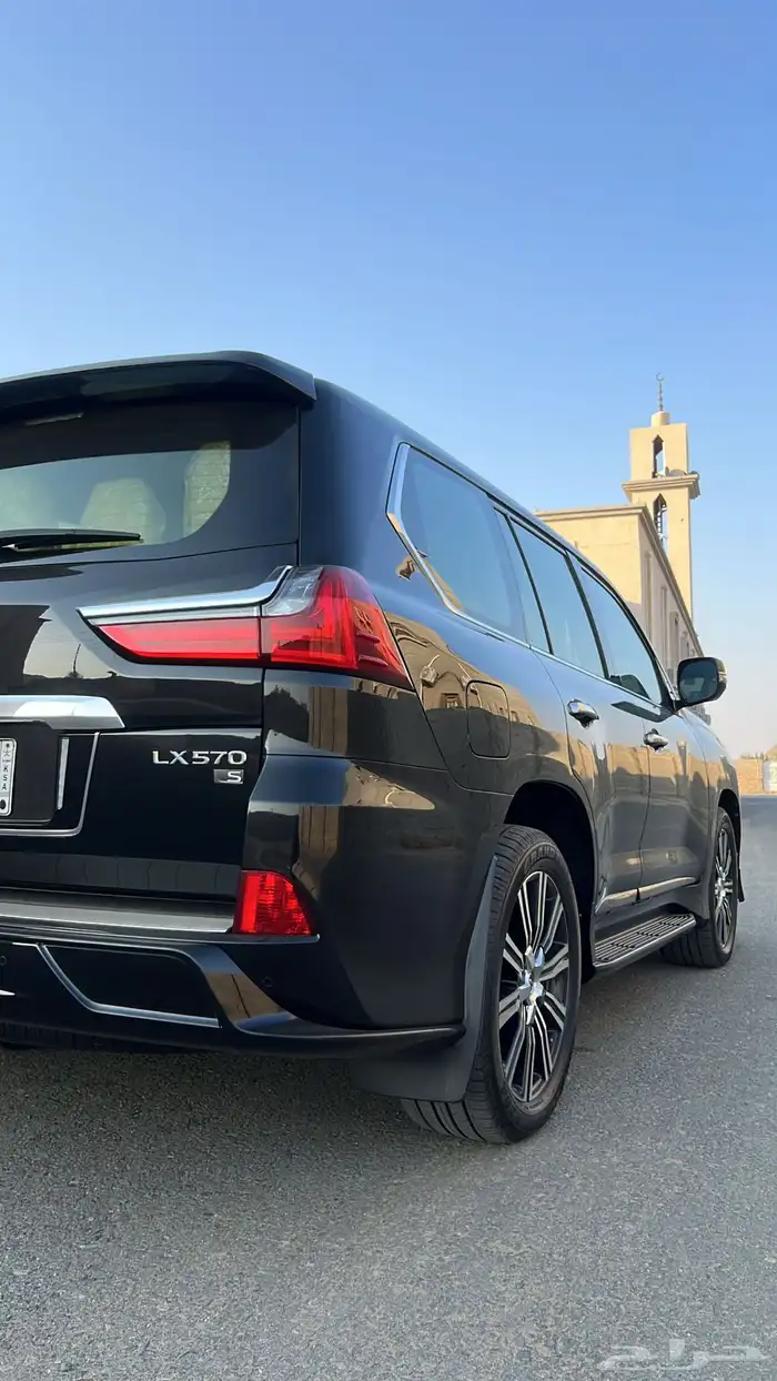 جيب لكزس للبيع 10