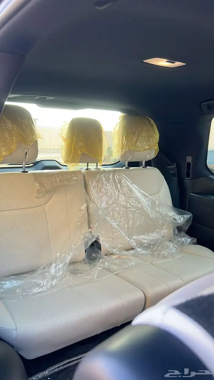 جيب لكزس للبيع 35