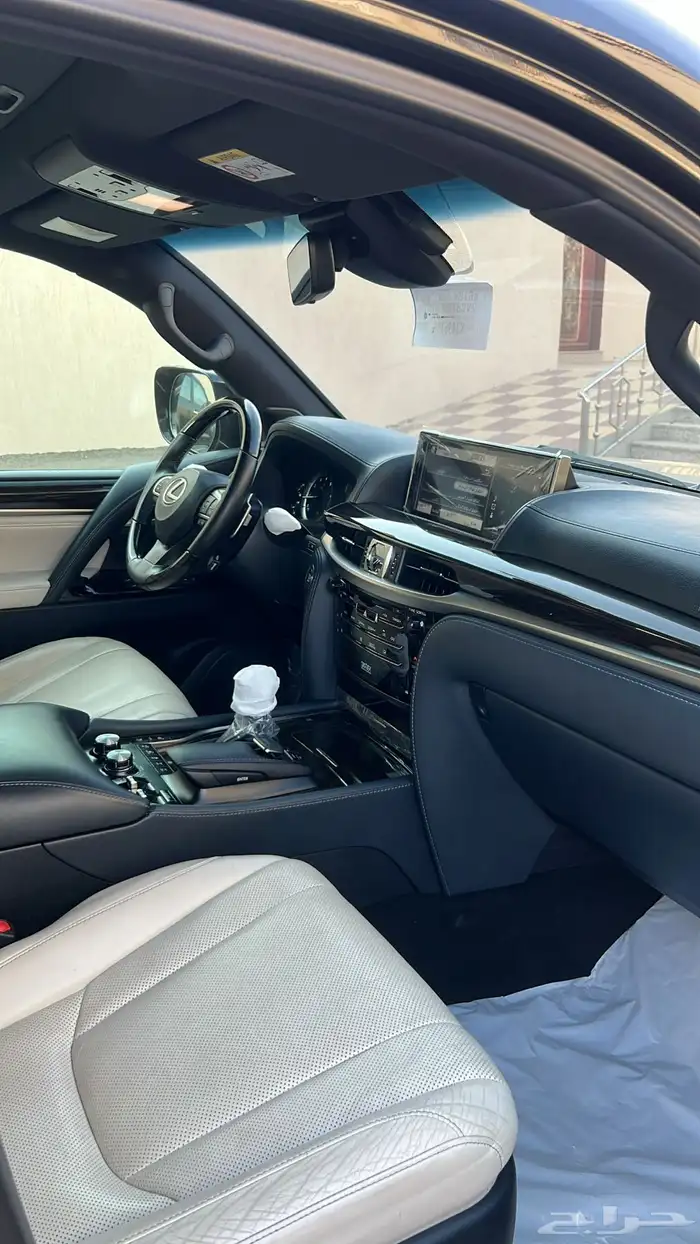 جيب لكزس للبيع 29