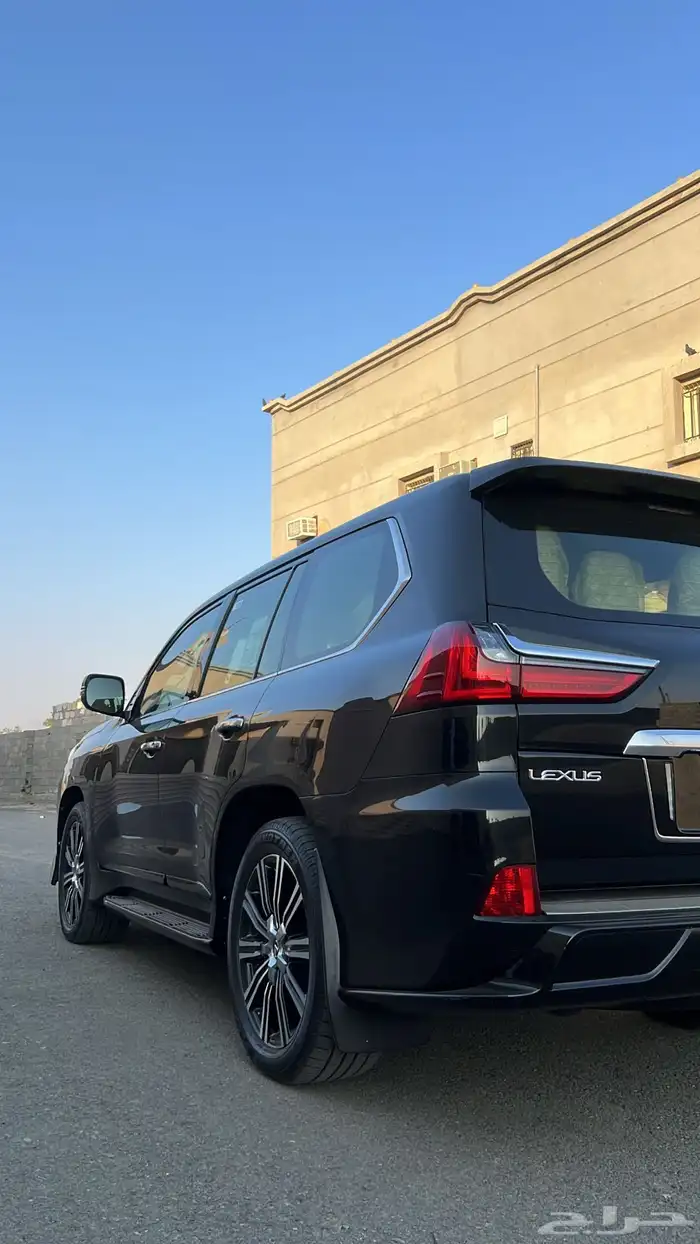 جيب لكزس للبيع 8