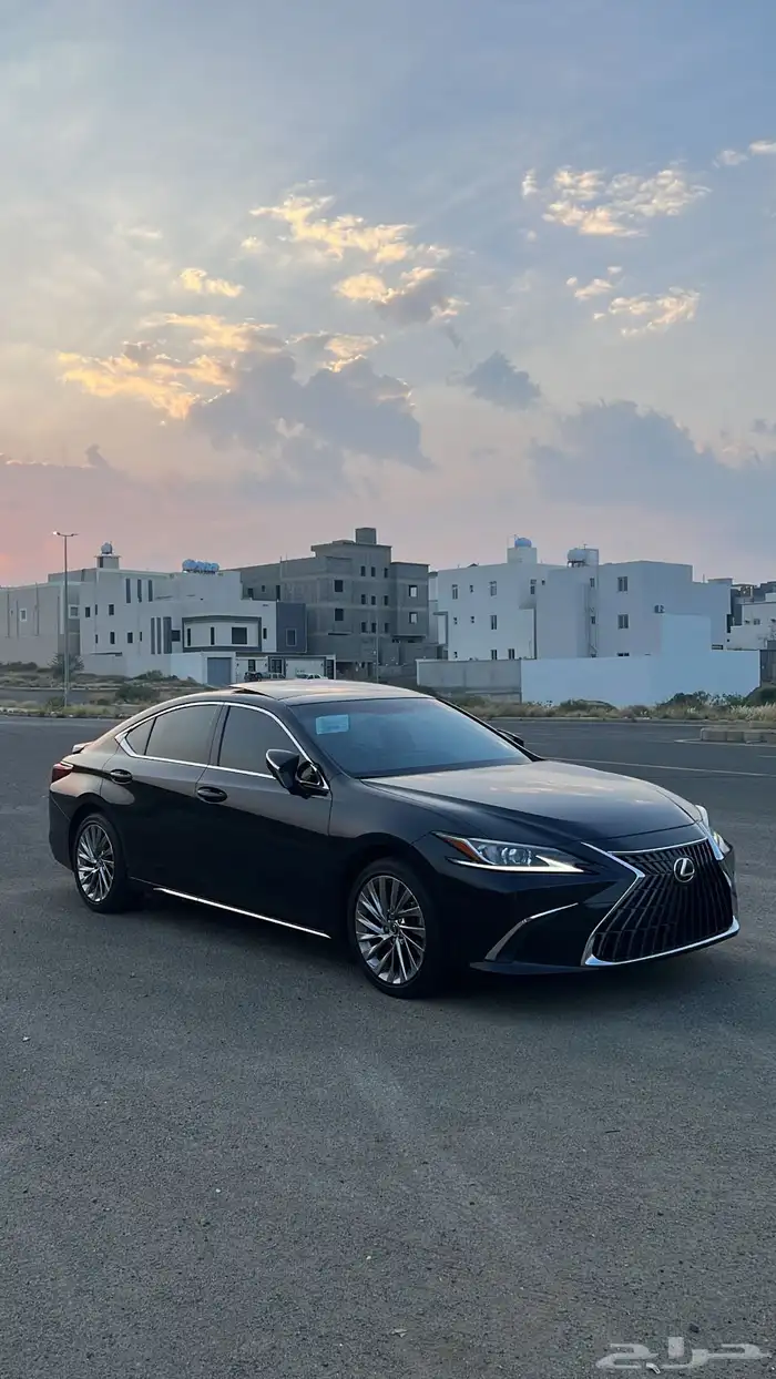 لكزس es350 2023 CC اسود سعودي 1