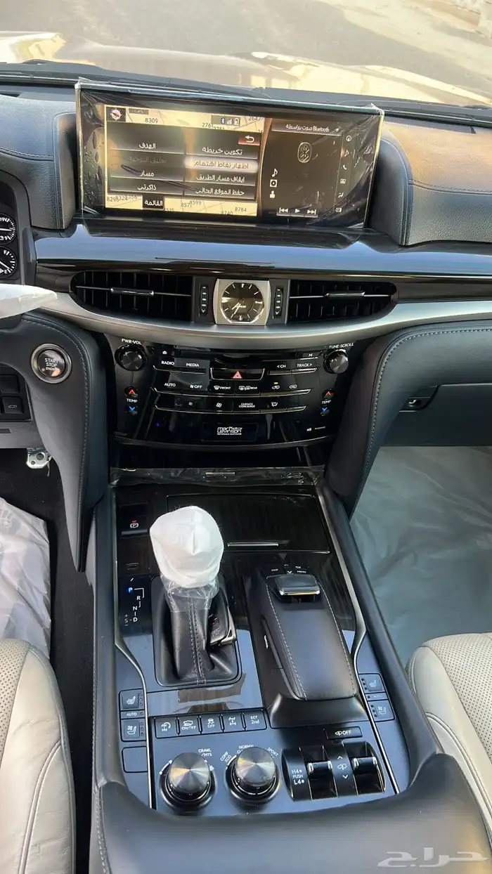 جيب لكزس للبيع 16