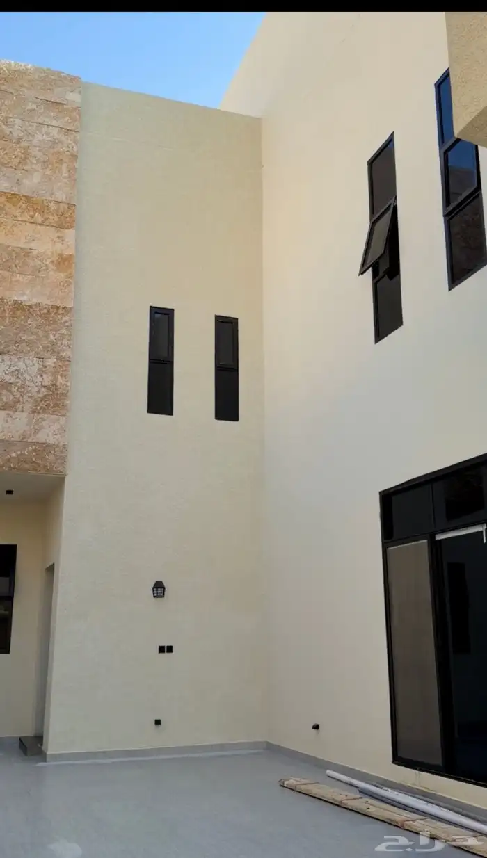 للبيع دبلكس في حائل حي الوادي المربع الثاني 2