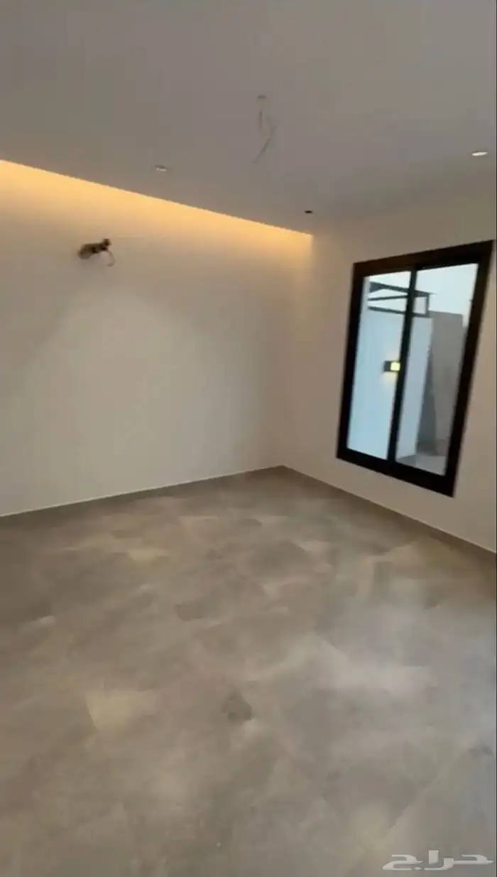 روف فاخر بحي المروة 5غرف مساحه 233م ب 780 الف متبقي روف 0