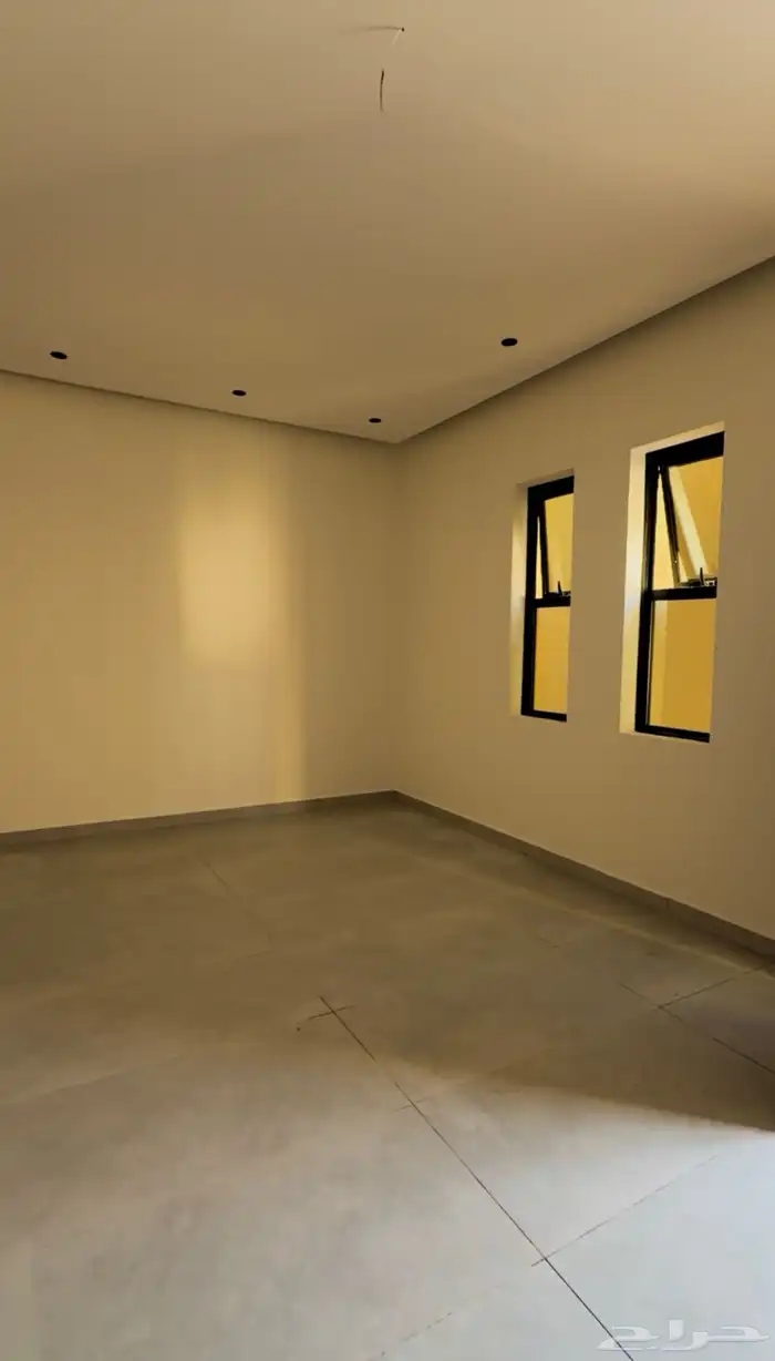 للبيع دبلكس في حائل حي الوادي المربع الثاني 4