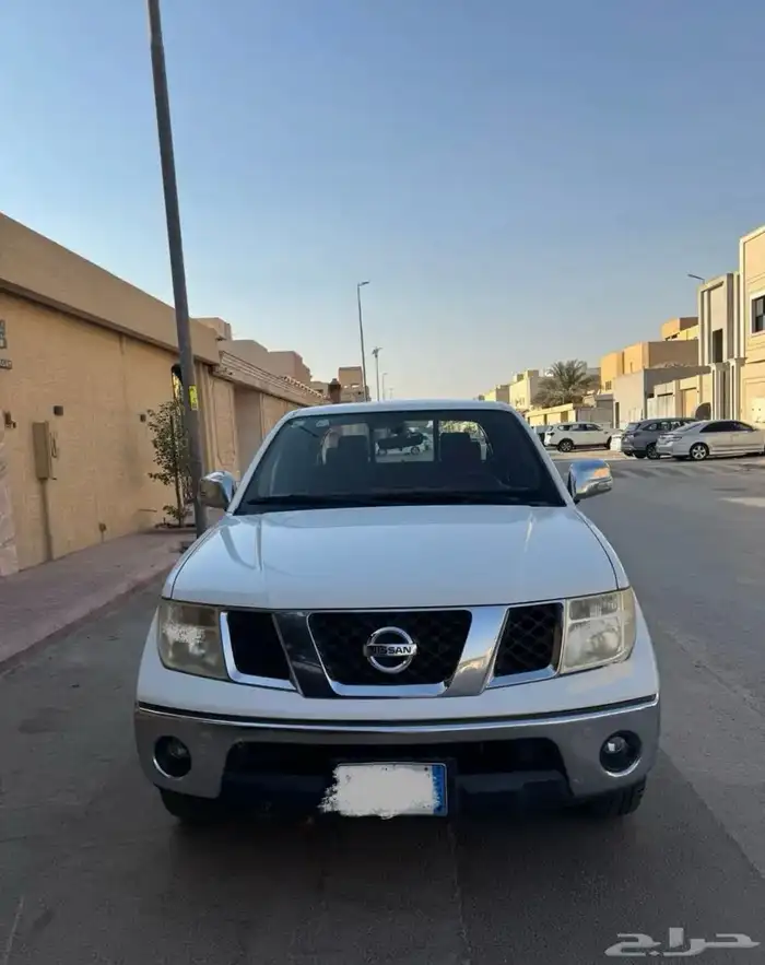 نيسان نافارا 2014 2