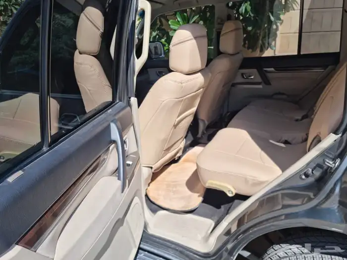 للبيع  ميتسوبيشي باجيرو 2014 13