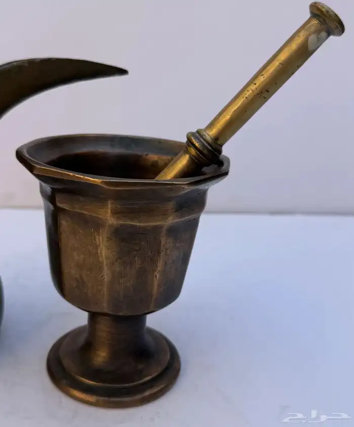 دلة ونجر قديمة 2