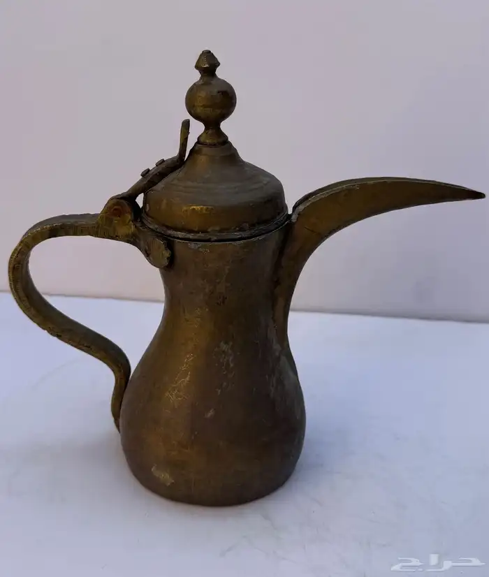 دلة ونجر قديمة 1