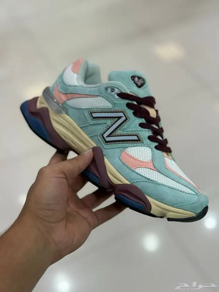 شوزات واحذيه رياضية وشنط ماستر صناعه إيطالي 13