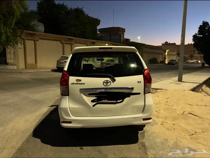 تويوتا أفانزا 1