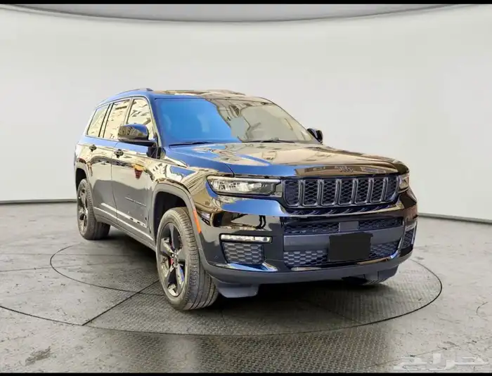 ابحث عن جيب شيروكي 2023-2024 0