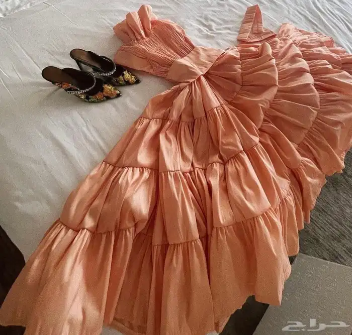 فستان تصميم منيرة العمر 0