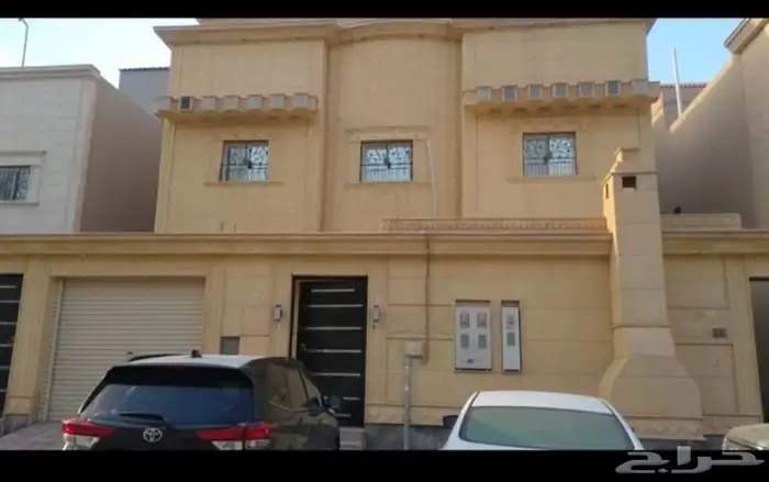 فيلا حي الغروب درج صالة مع ثلاث شقق 5