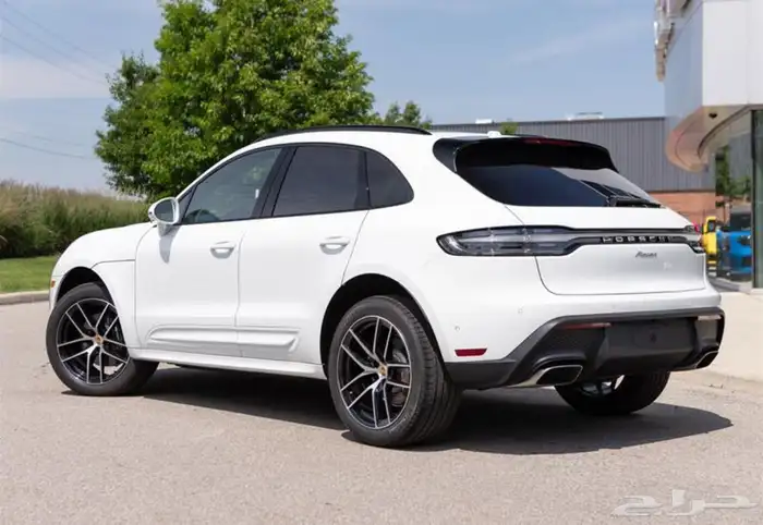 سعر منافس 2024 Porsche Macan 2
