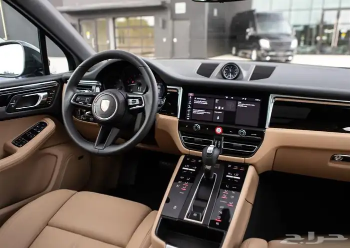 سعر منافس 2024 Porsche Macan 7