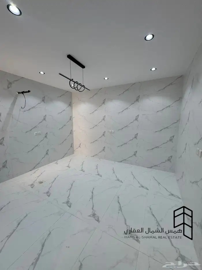 للبيع روف علوي حي الرحمانيه 6