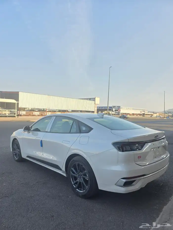 فورد تورس امبينتي 2026 8