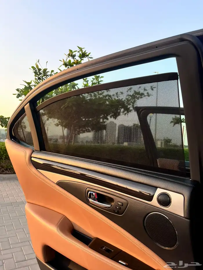 لكزس LS 460L مخزن 14