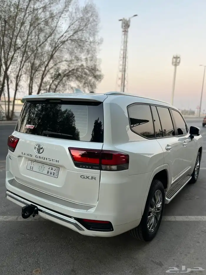 تويوتا لاندكروزر2025L3 الممشى2 الف كيلو فقط 16