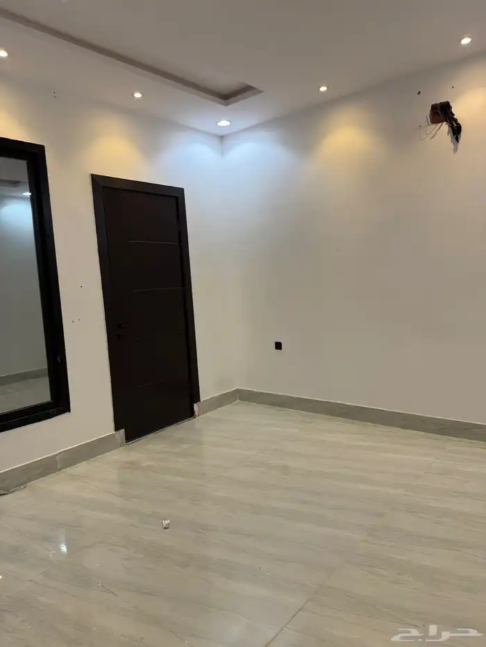 دور ارضي بمدخل سياره حي الرمال بالقرب من المطار 7