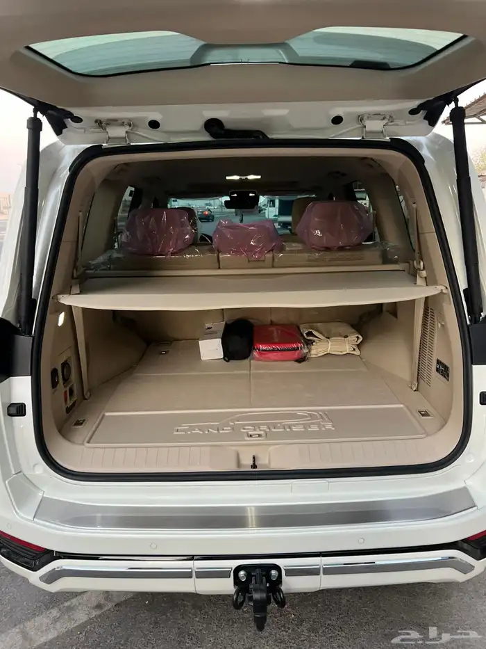 تويوتا لاندكروزر2025L3 الممشى2 الف كيلو فقط 20