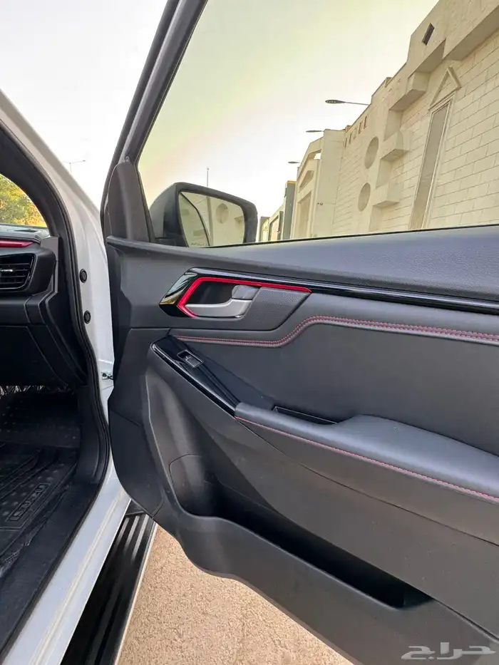 ايسوزو ديماكسGT 2023 نظيف 14