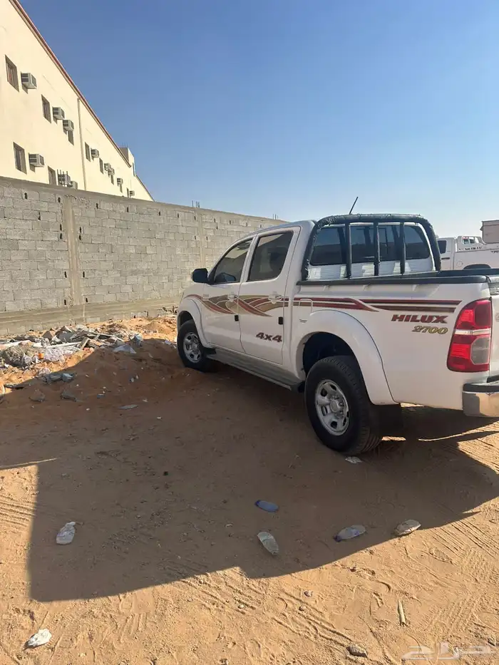 هايلكس للبيع موديل 2015 بدي وكاله ومحركات شرط ومتر طيب جدا 1