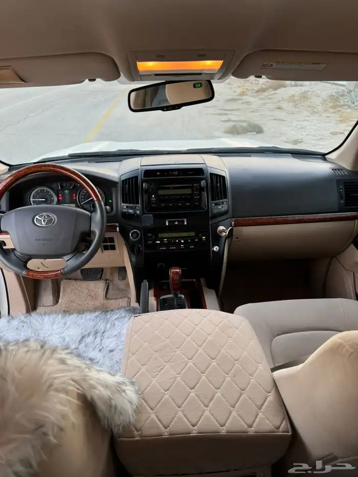 لاندكروزر 2012 8