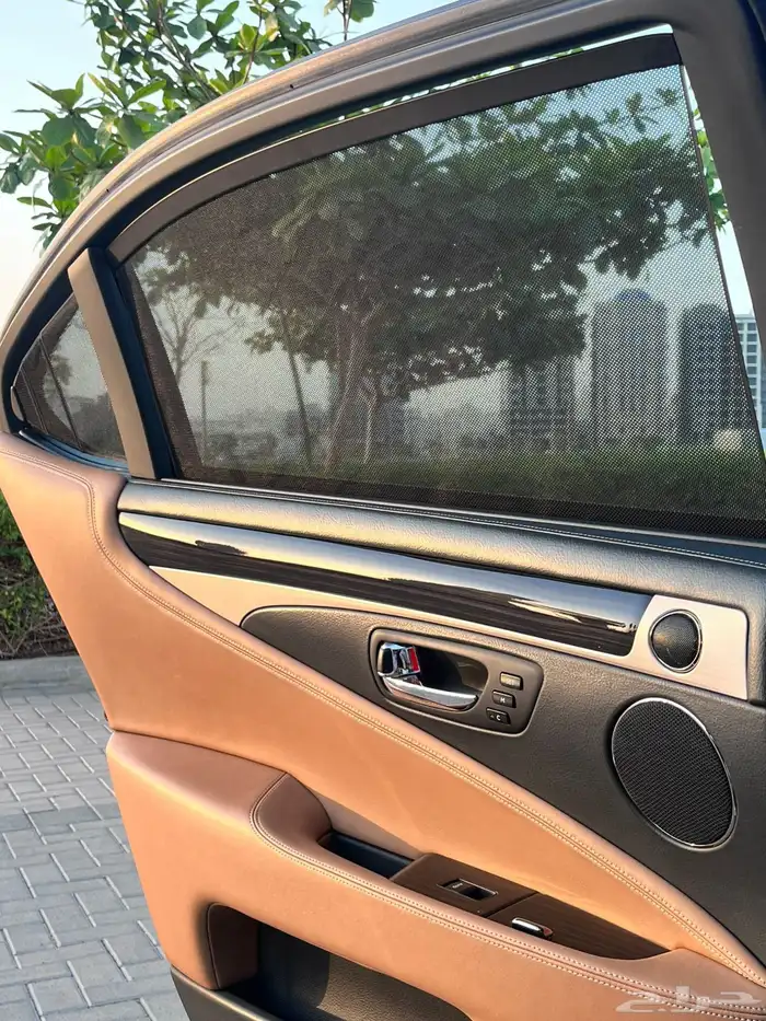 لكزس LS 460L مخزن 13