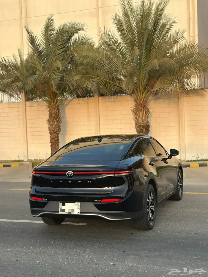 تويوتا كراون بريميوم 2025 شبه جديدة 10