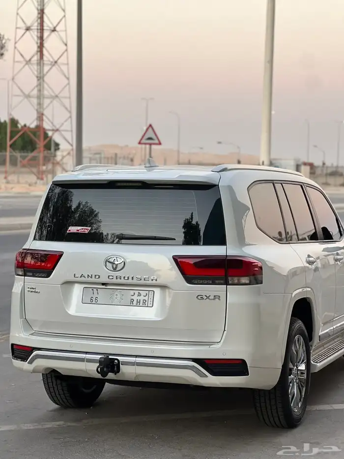 تويوتا لاندكروزر2025L3 الممشى2 الف كيلو فقط 3